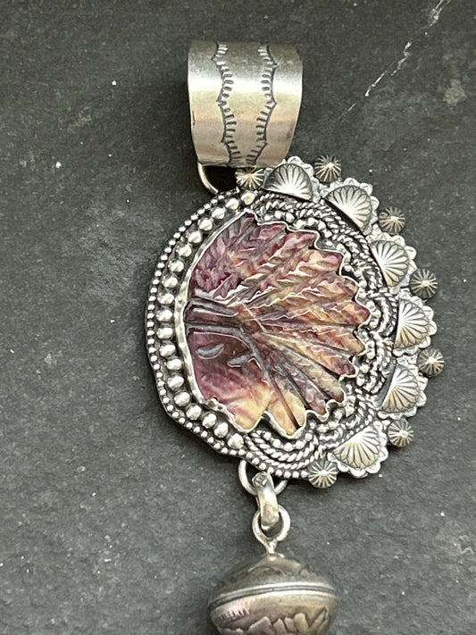 Sunset Spiny Oyster Zháska Wíga Blossom Pendant