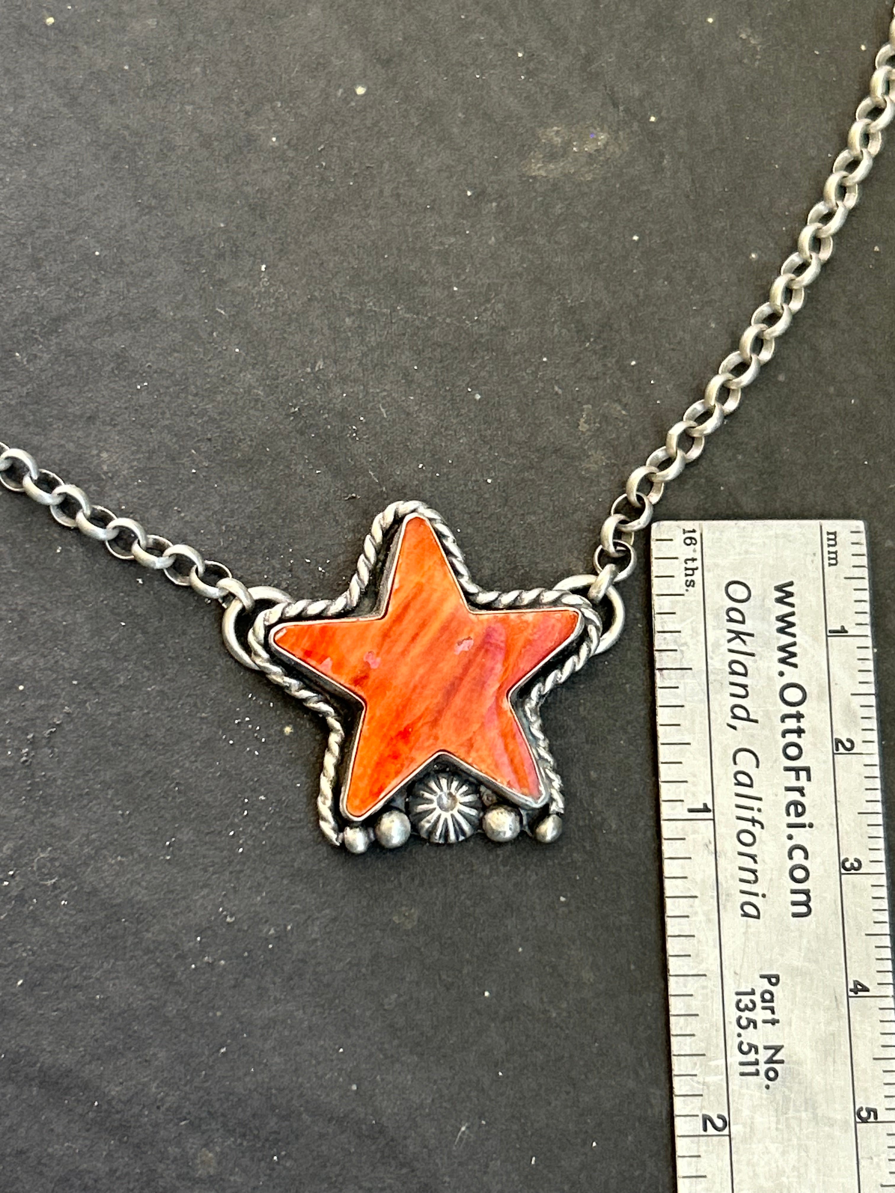 Red Spiny Oyster Star Necklace
