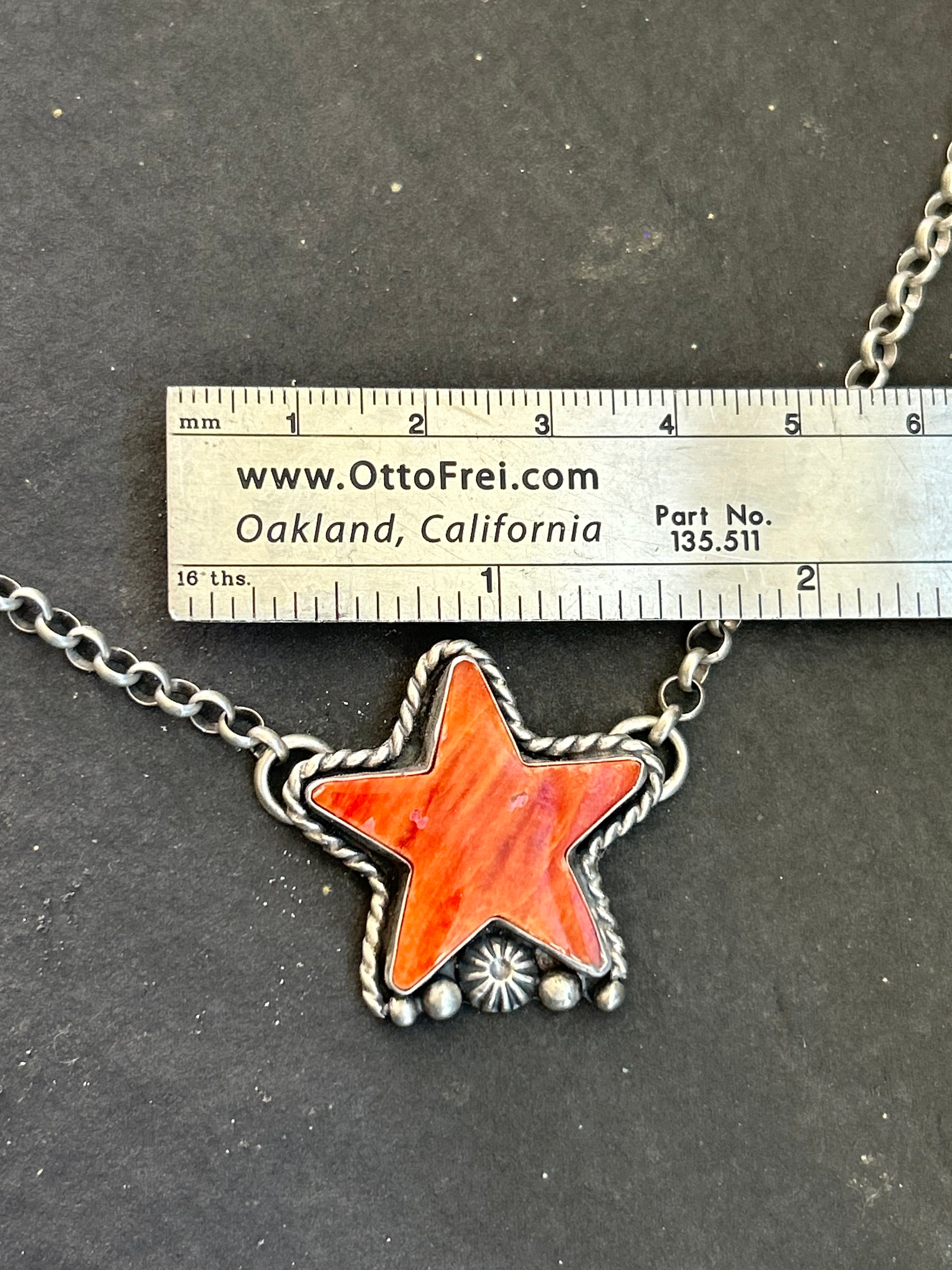 Red Spiny Oyster Star Necklace