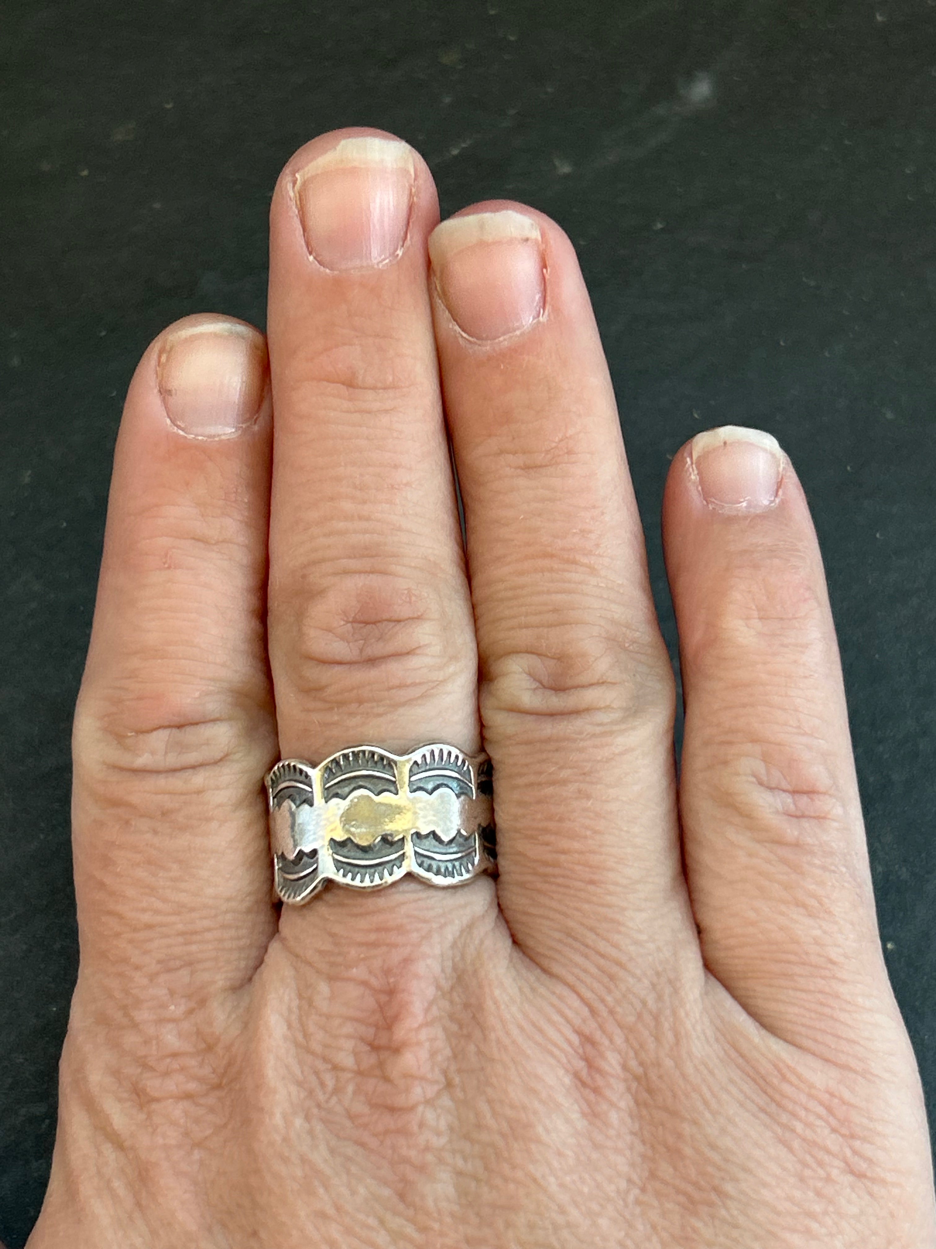 Sterling Silver Scalloped Edge Ring