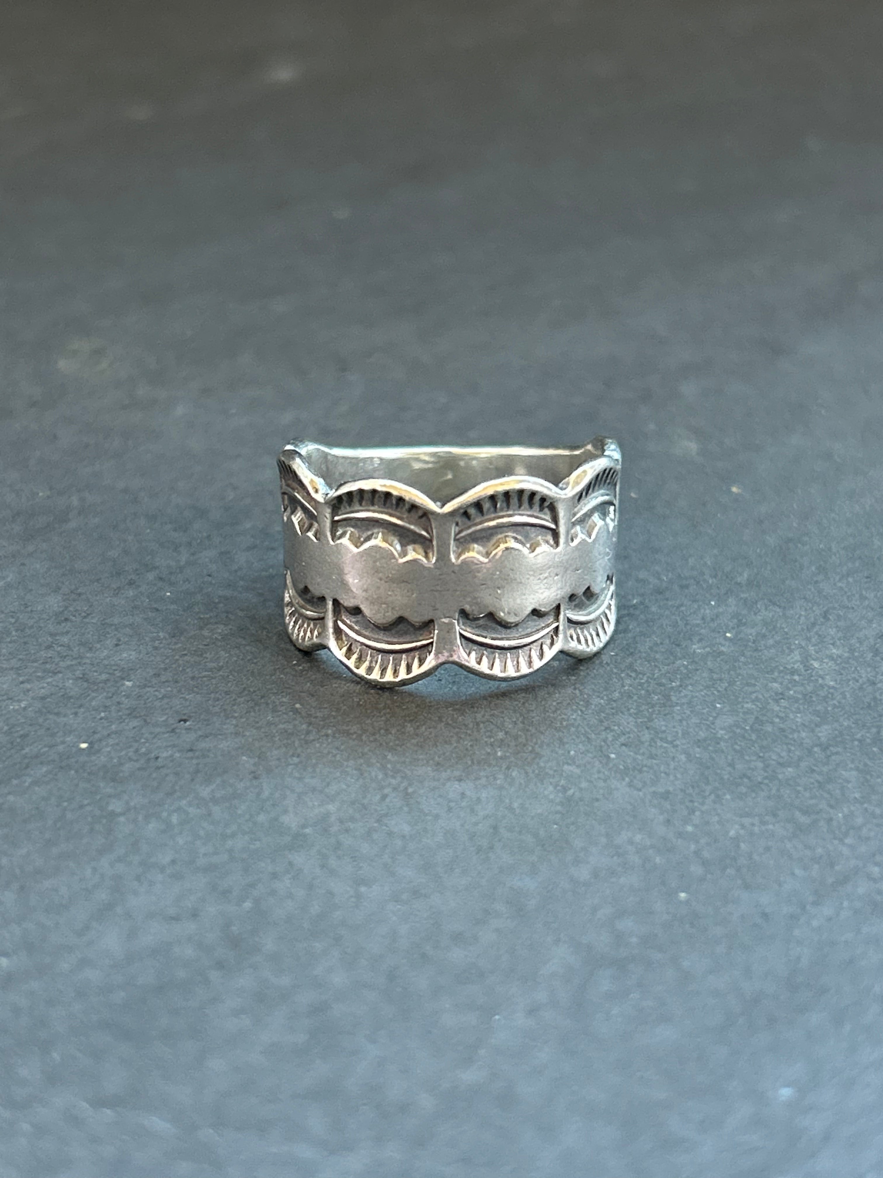 Sterling Silver Scalloped Edge Ring