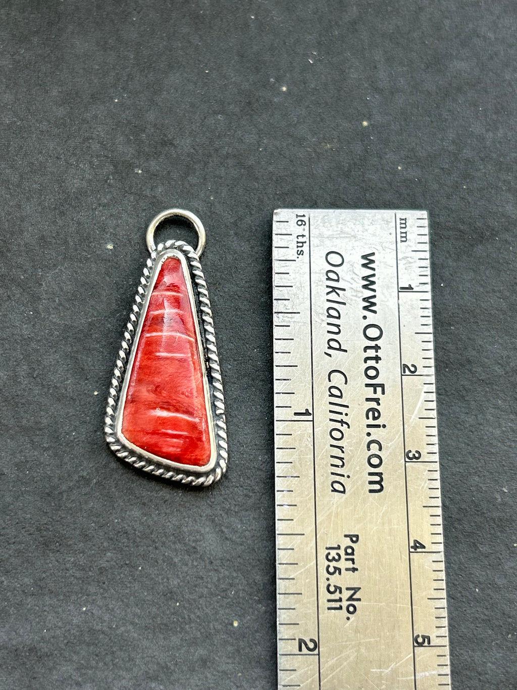 Red Spiny Oyster Charm Style #1