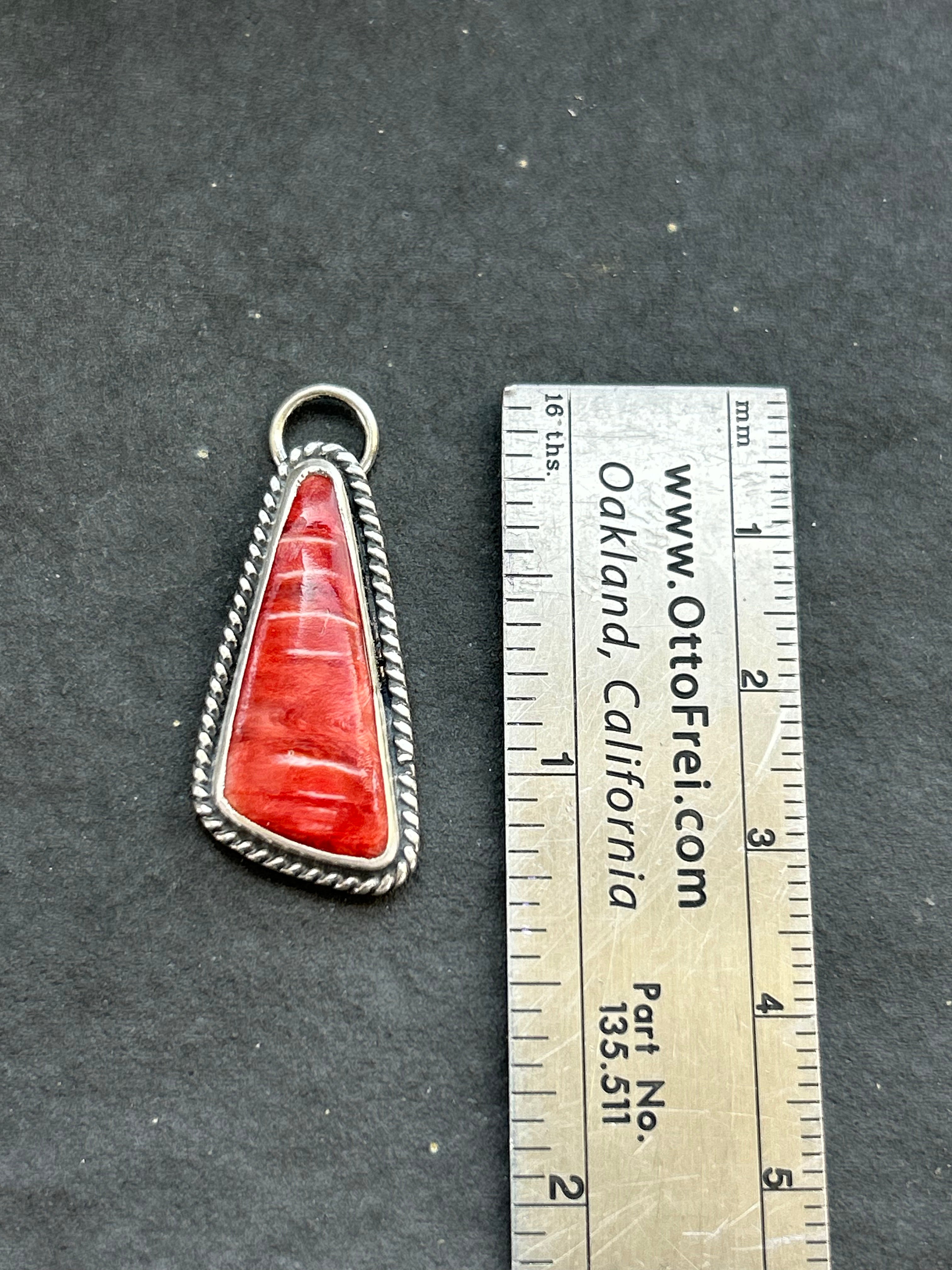Red Spiny Oyster Charm Style #1