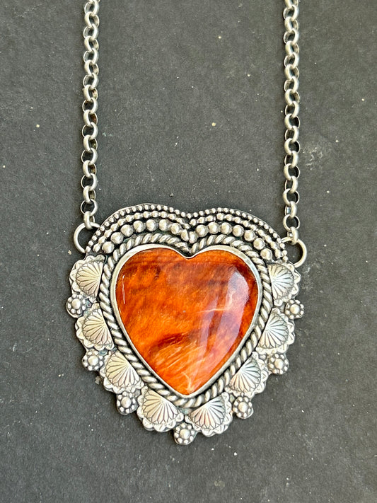 Autumn Spiny Oyster Heart Fixed Chain Necklace