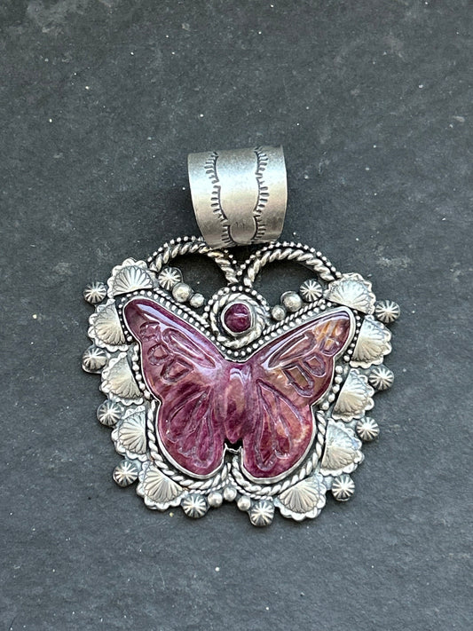 Purple Spiny Oyster Flutterby Pendant
