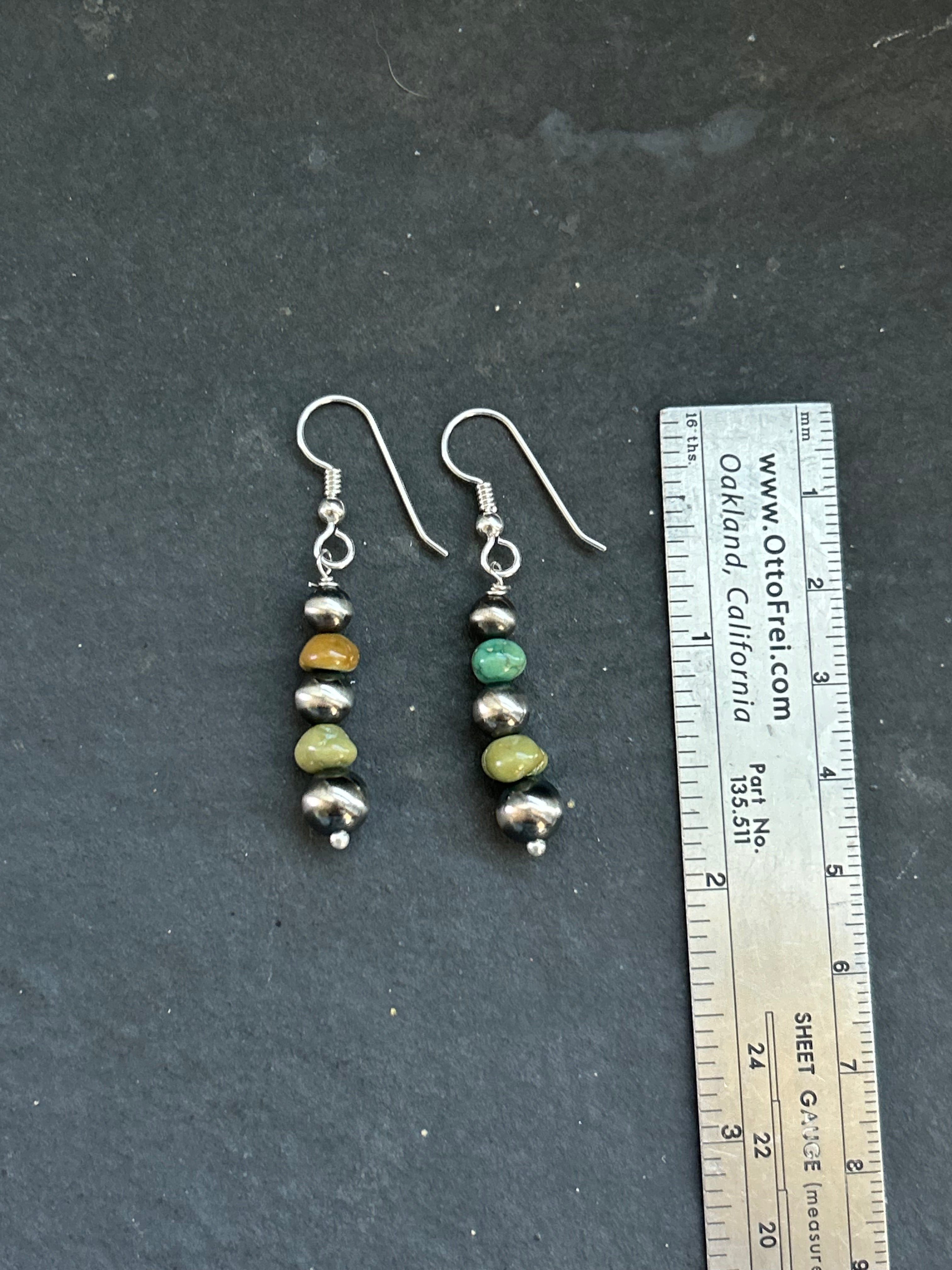 Green Lone Mountain Tapered Round Pearl Dangle Earrings