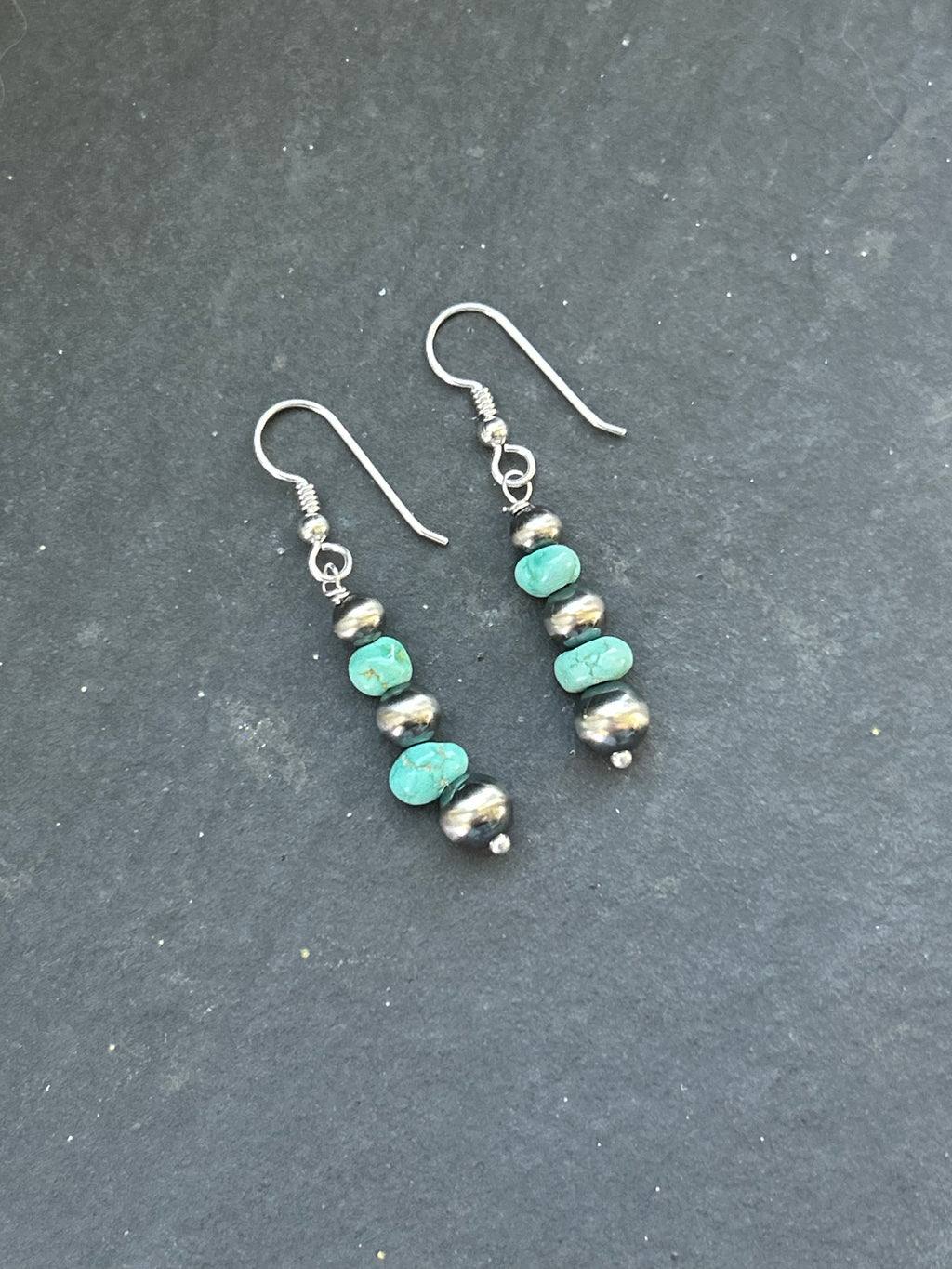 Campitos Tapered Round Pearl Dangle Earrings