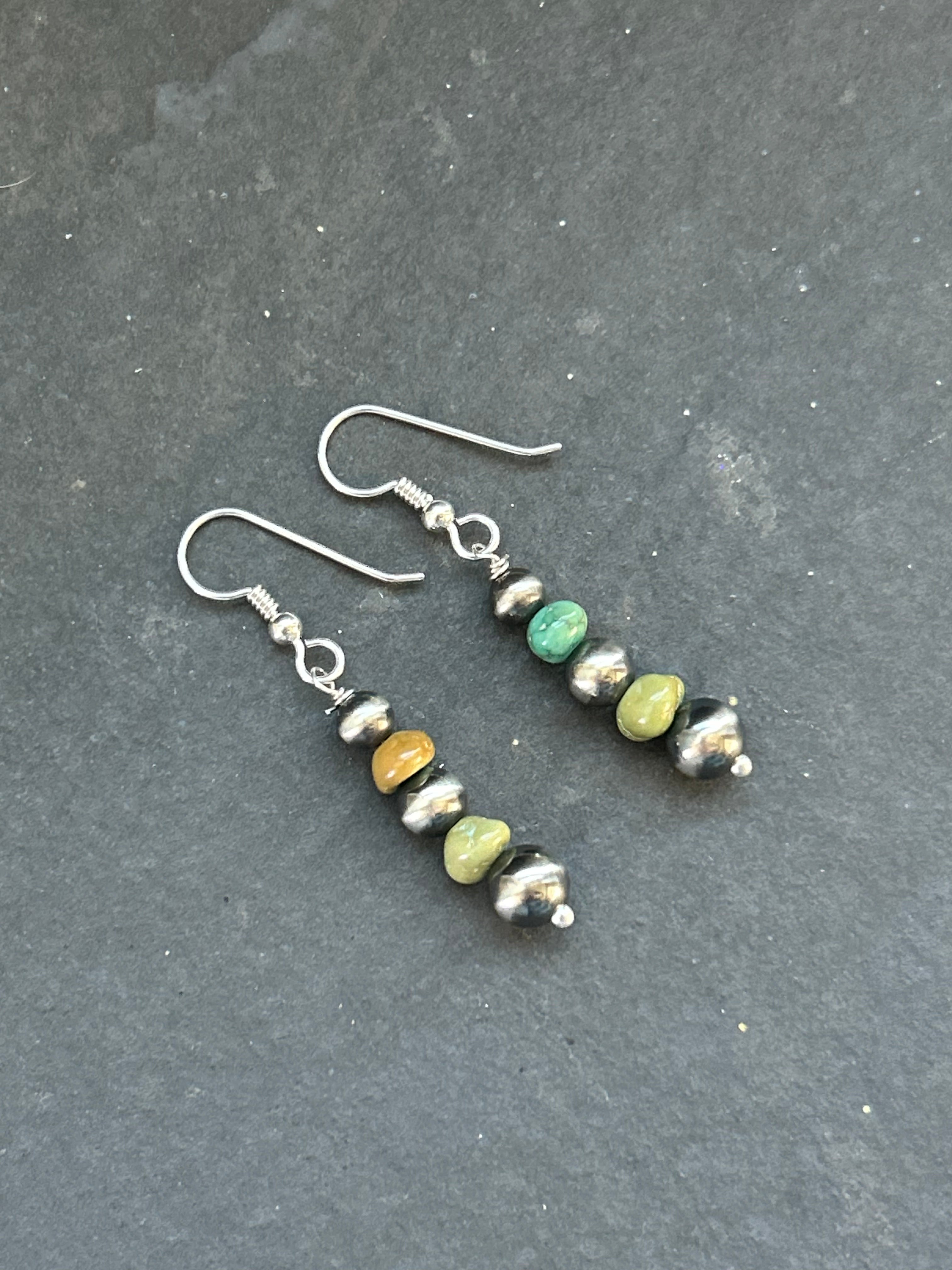 Green Lone Mountain Tapered Round Pearl Dangle Earrings