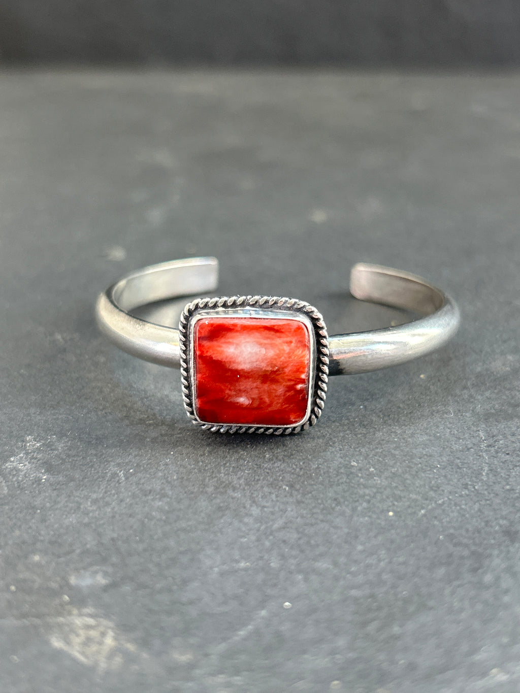 Red Spiny Oyster Stacking Cuff
