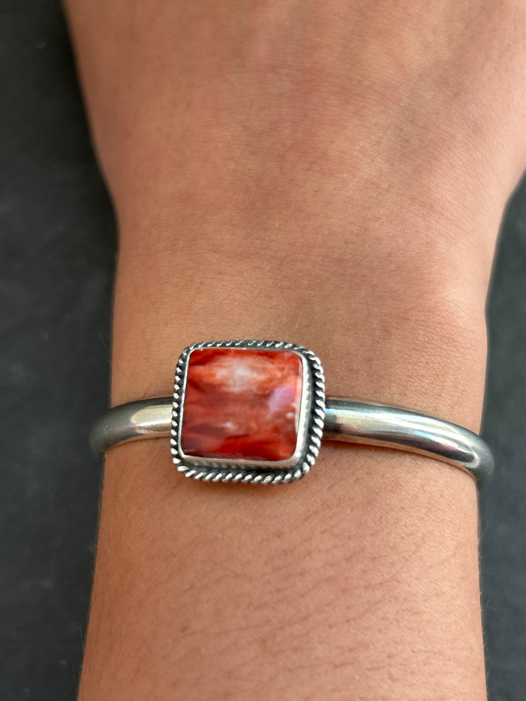 Red Spiny Oyster Stacking Cuff