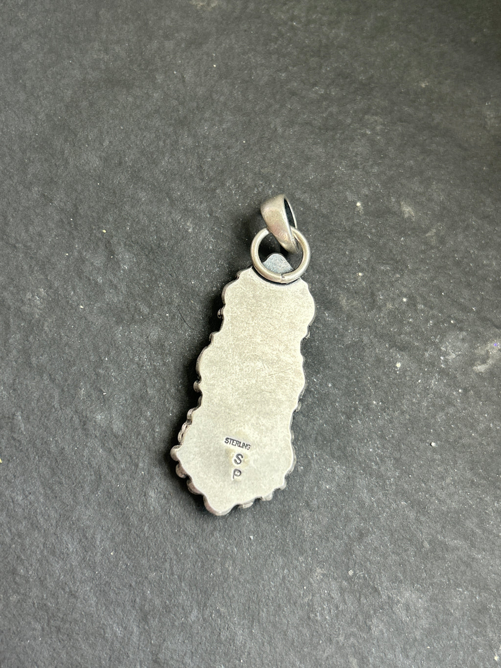 Red Spiny Oyster Drop Bar Pendant