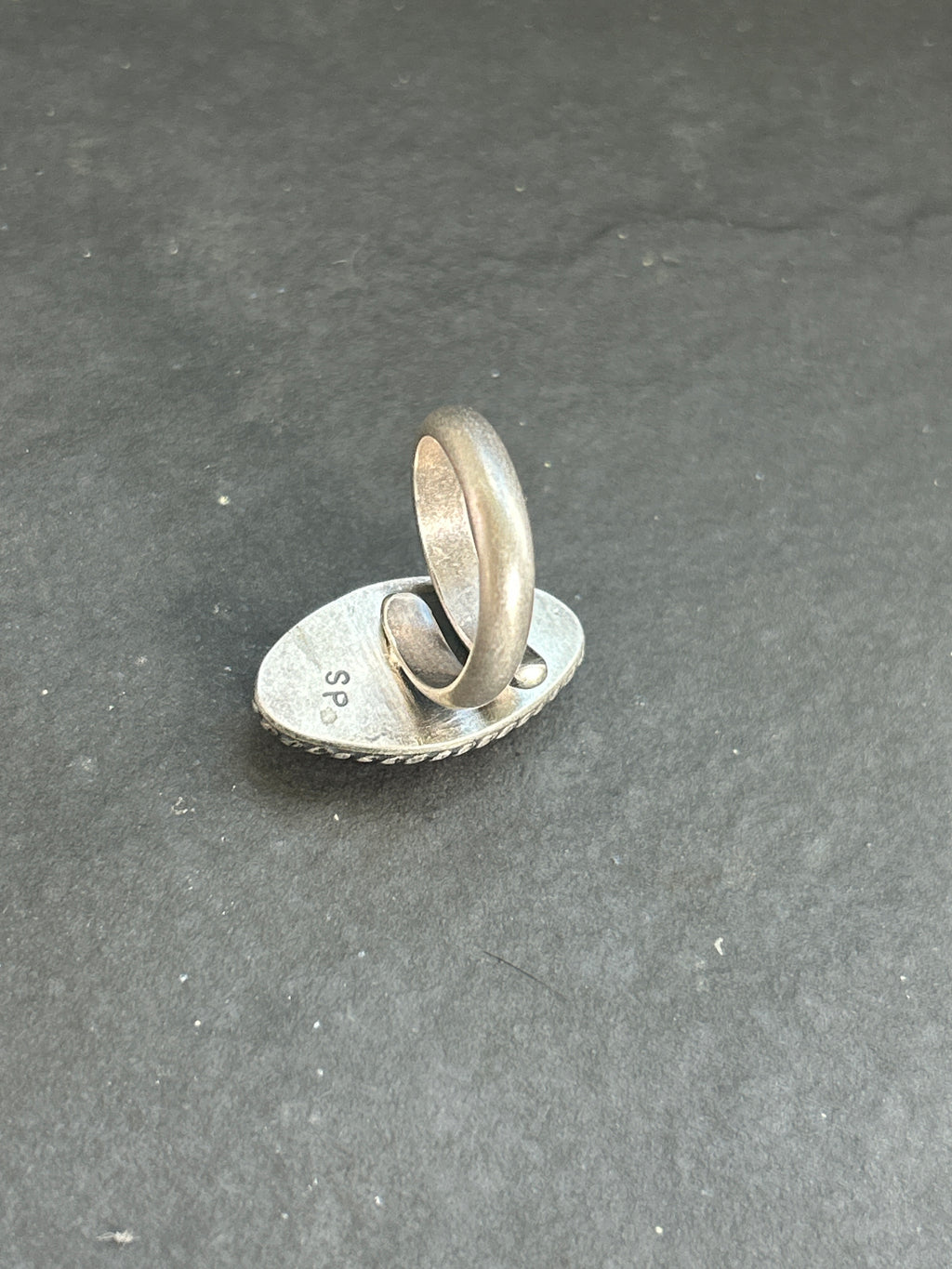Red Spiny Oyster Adjustable Band Ring