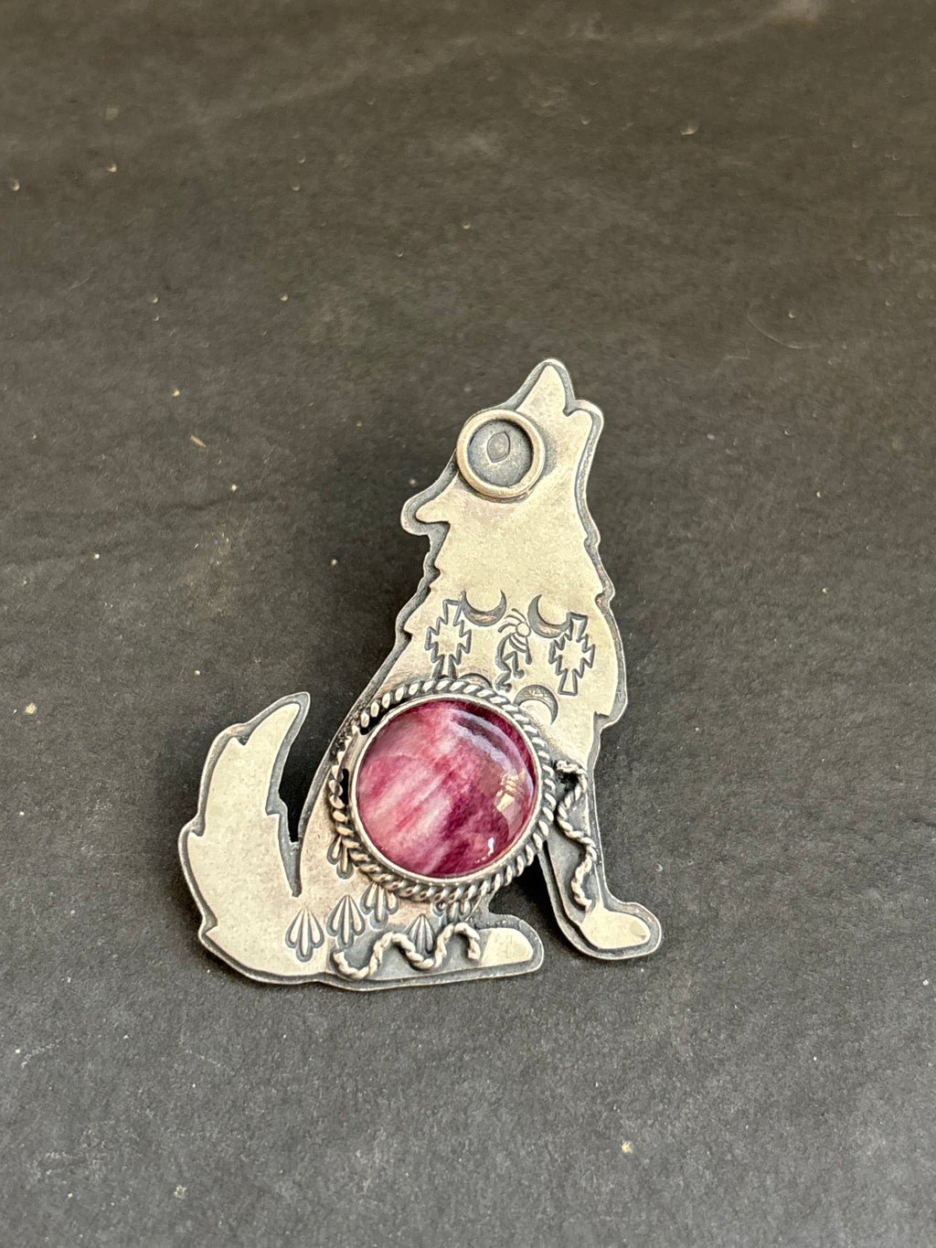 Purple Spiny Oyster Into The Wild Wolf Pendant