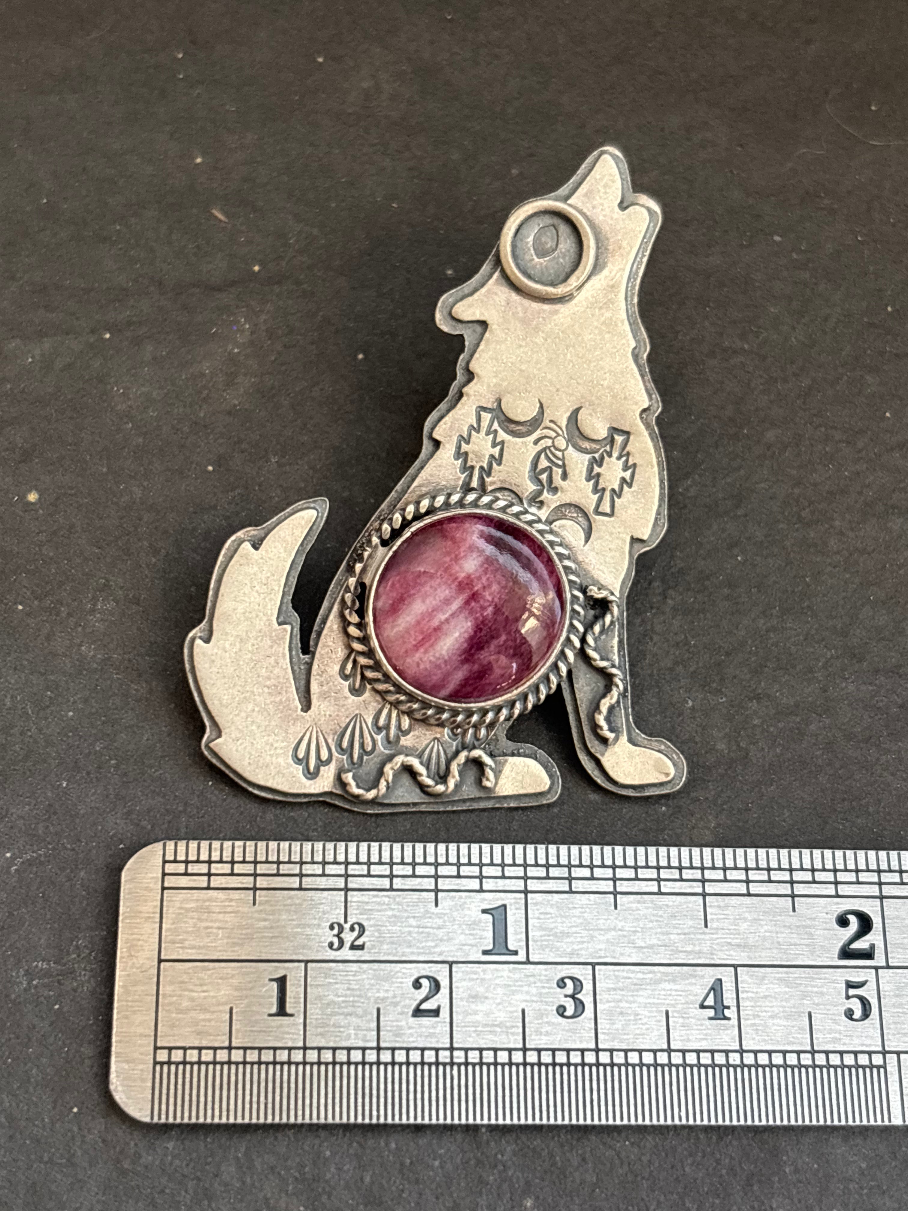 Purple Spiny Oyster Into The Wild Wolf Pendant