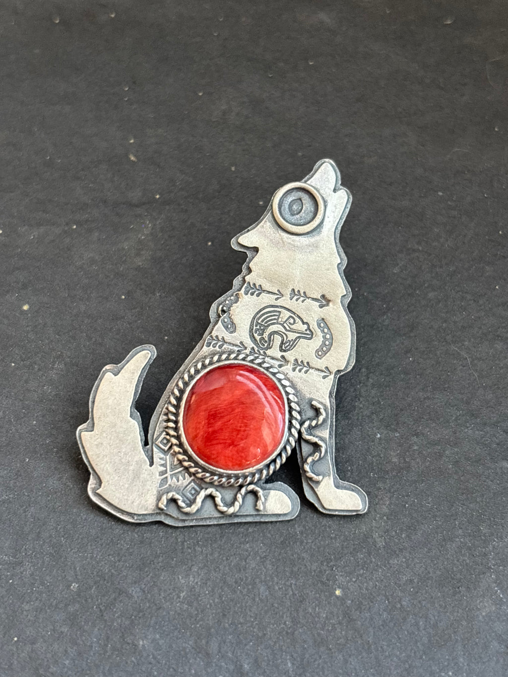 Red Spiny Oyster Into The Wild Wolf Pendant