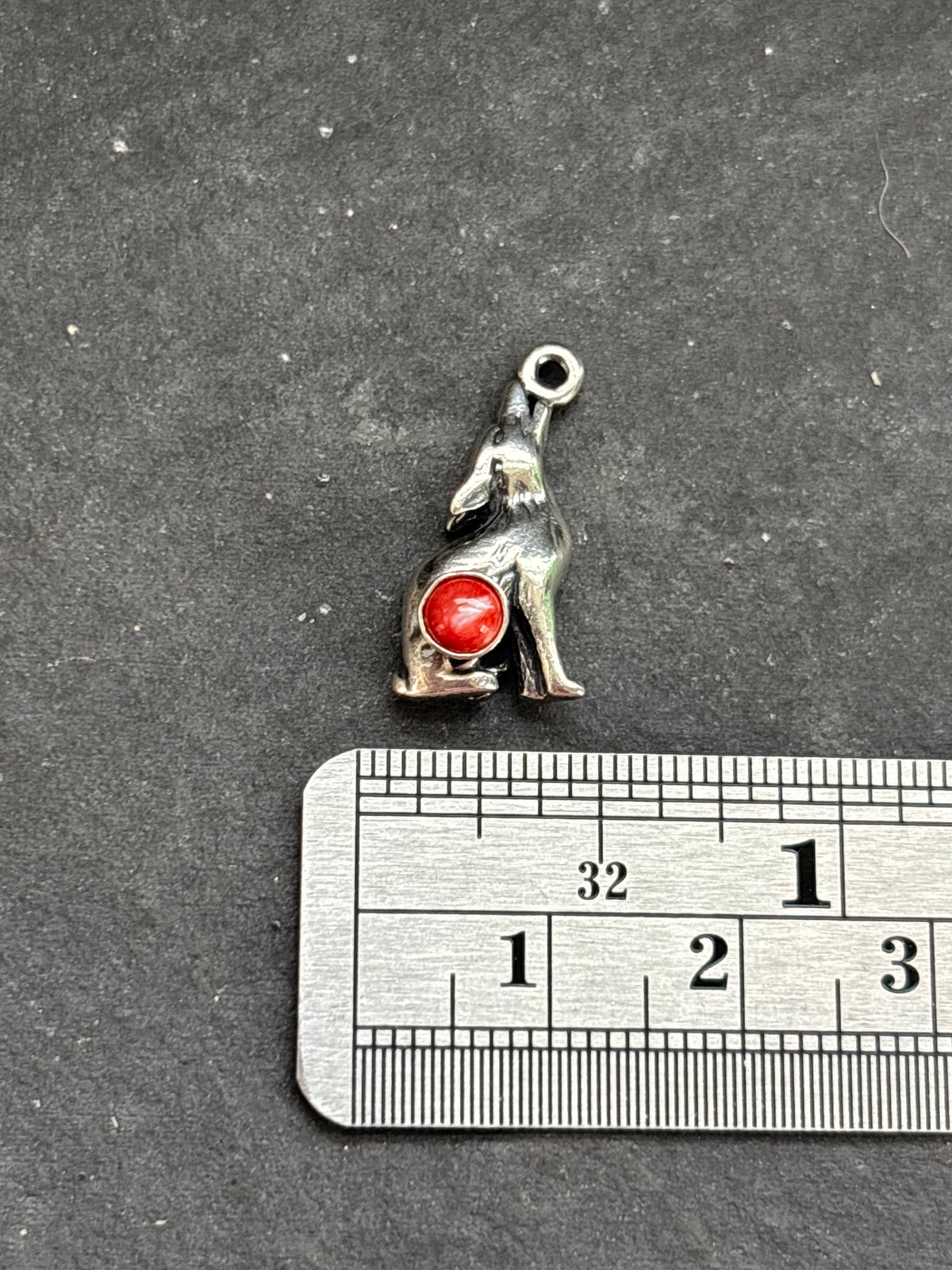 Red Spiny Oyster Howling Coyote Charm