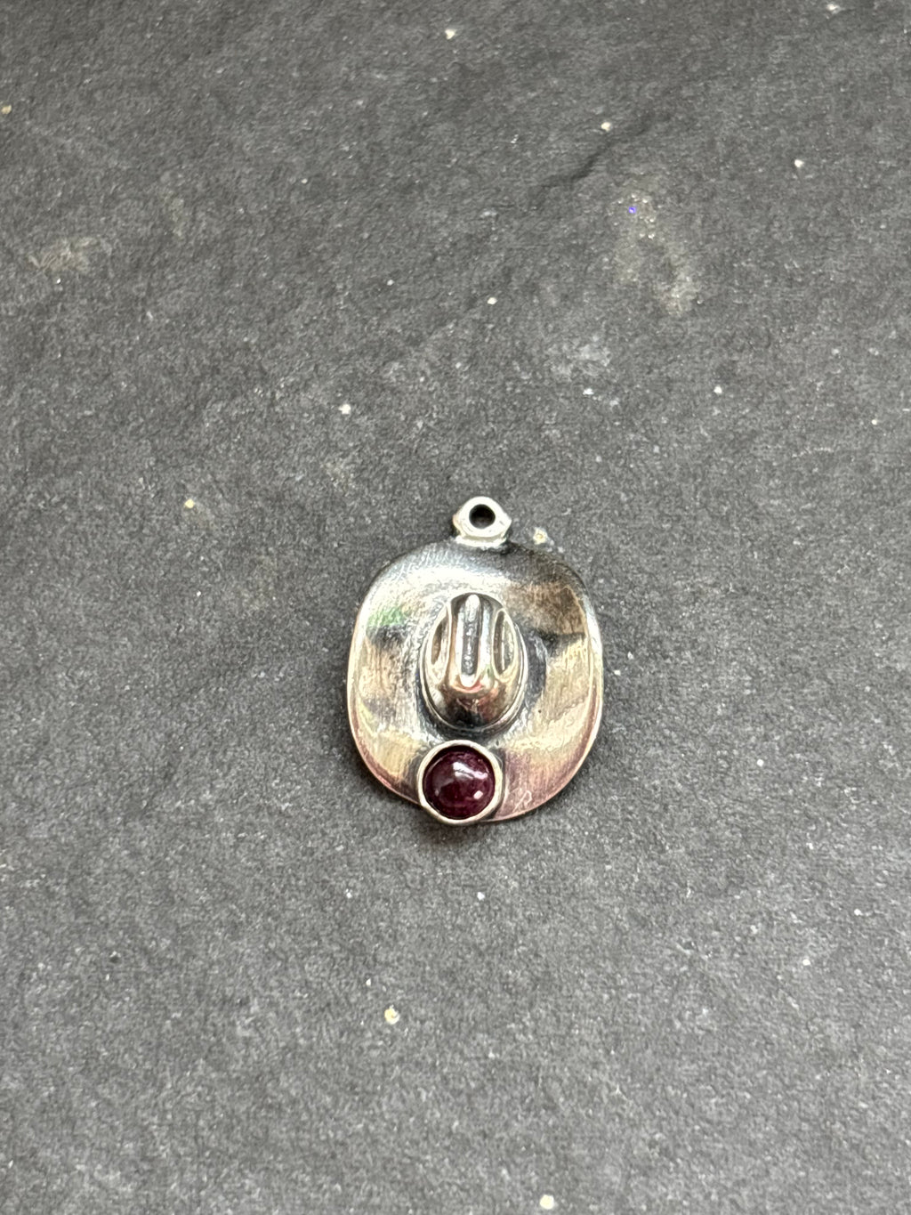 Purple Spiny Oyster Cowboy Hat Charm