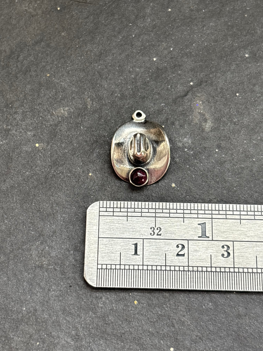 Purple Spiny Oyster Cowboy Hat Charm