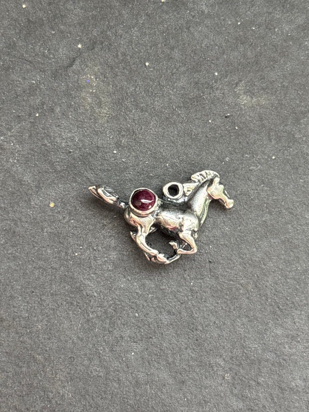 Purple Spiny Oyster Galloping Horse Charm