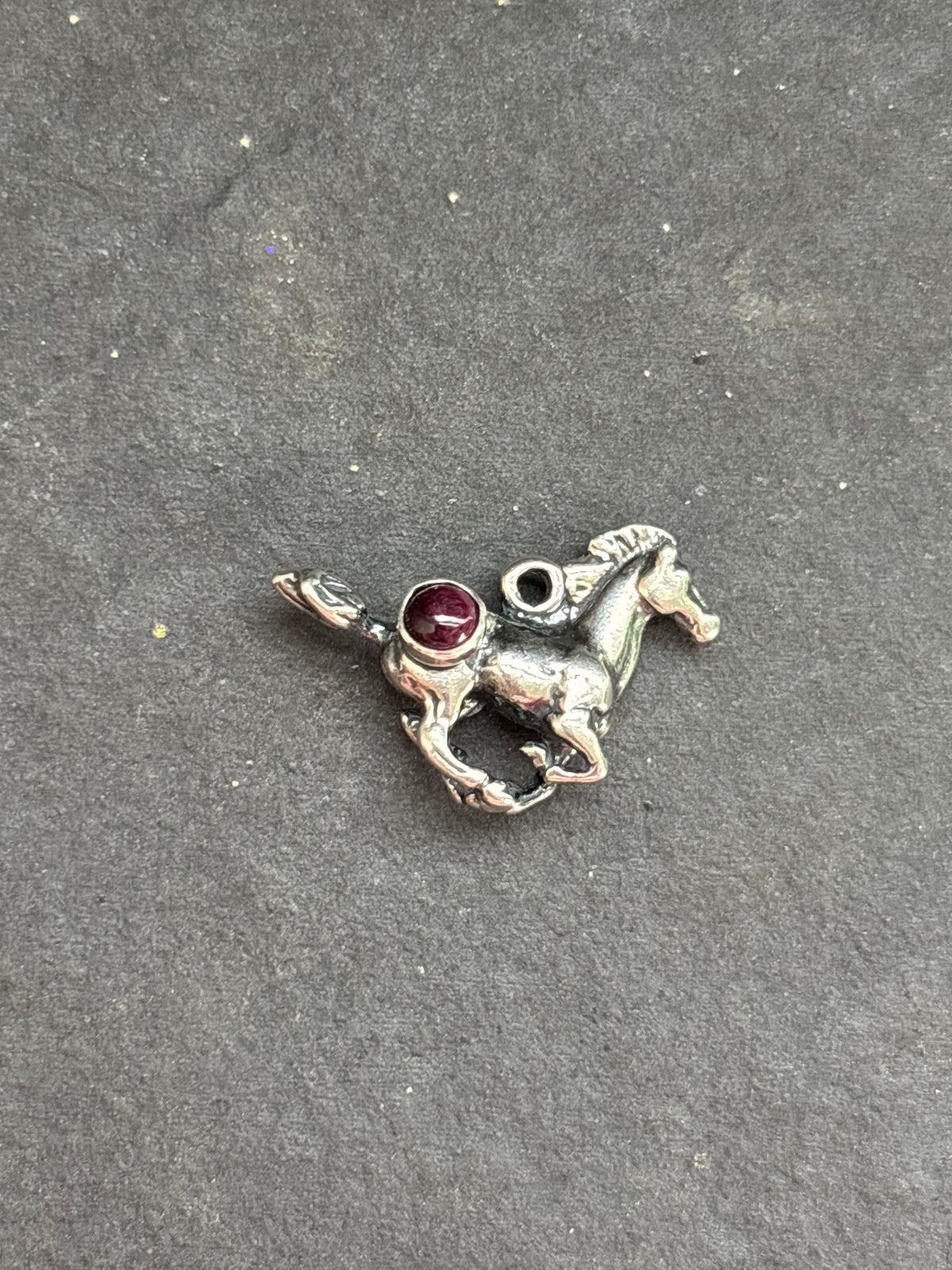 Purple Spiny Oyster Galloping Horse Charm