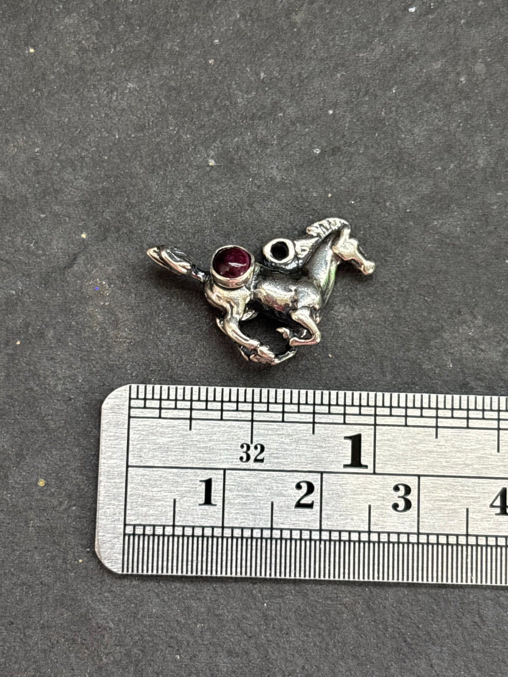 Purple Spiny Oyster Galloping Horse Charm