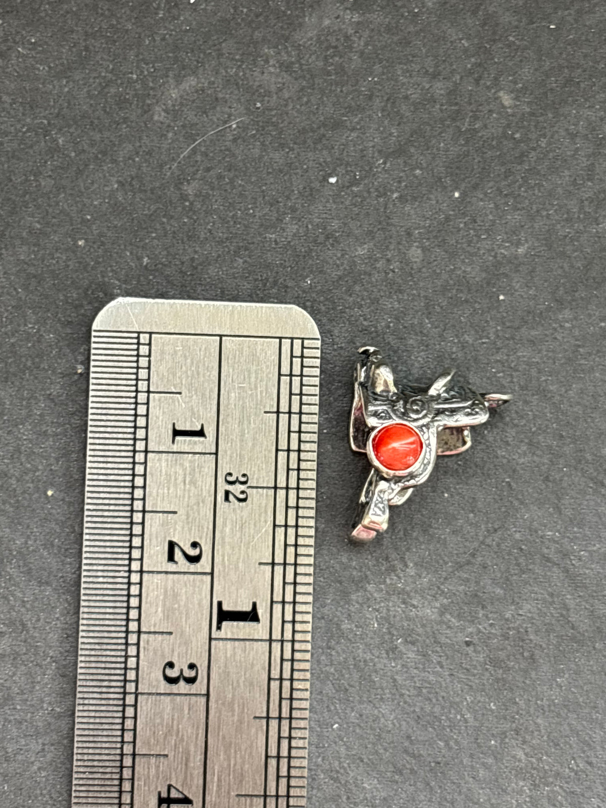 Red Spiny Oyster Western Saddle Charm