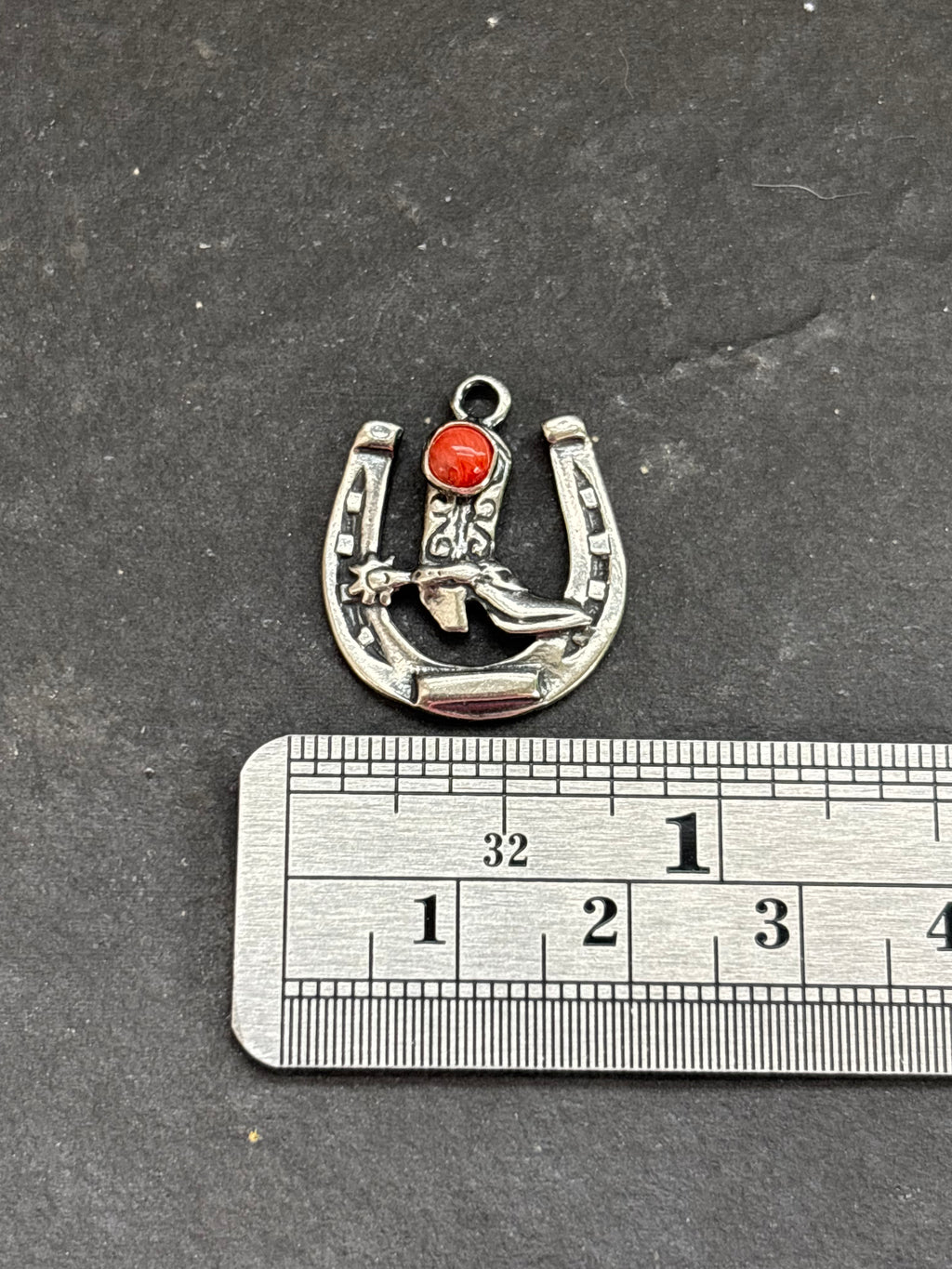 Red Spiny Oyster Lucky Cowgirl Charm