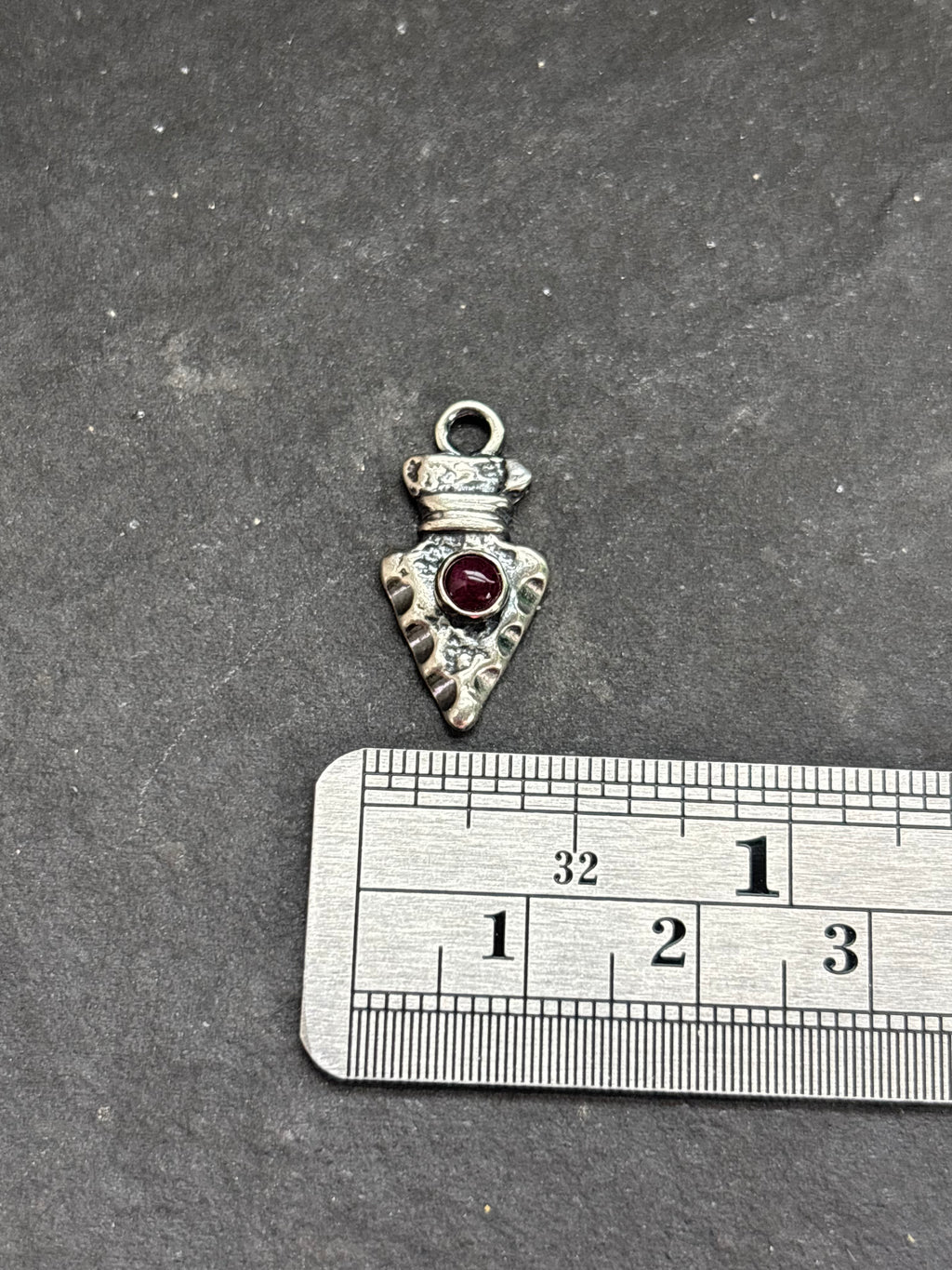Purple Spiny Oyster Arrowhead Charm