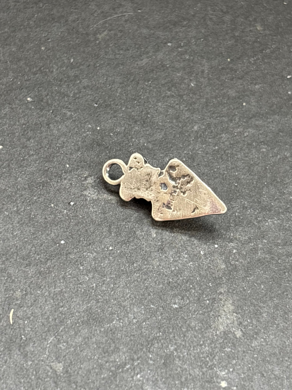 Orange Spiny Oyster Arrowhead Charm