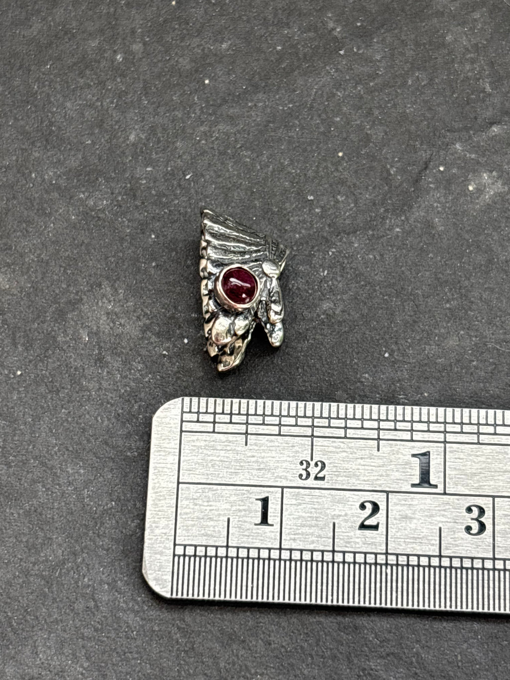 Purple Spiny Oyster Headdress Charm
