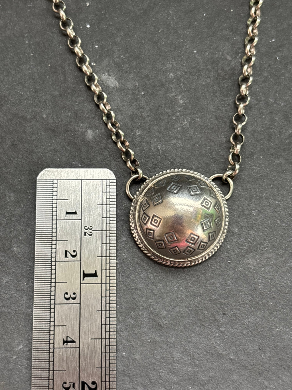 Medicine Man Eye Pattern Ponca Half Shell Necklace