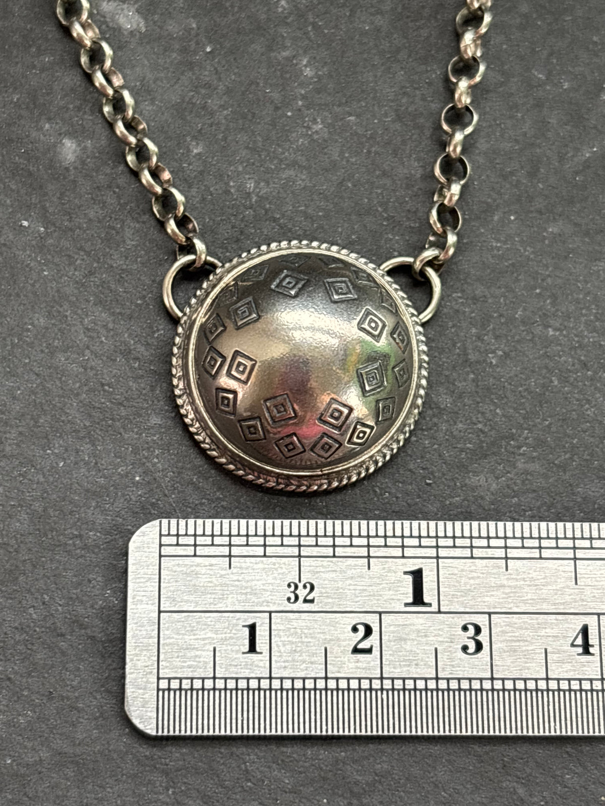 Medicine Man Eye Pattern Ponca Half Shell Necklace